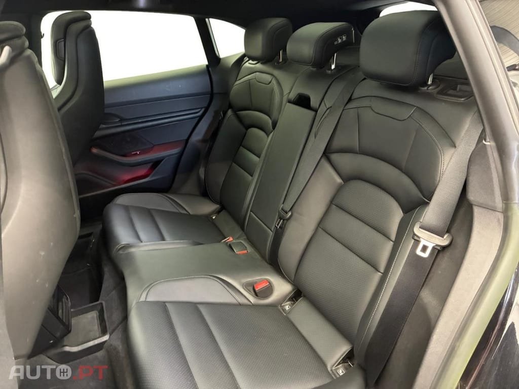 Porsche Taycan CT 4