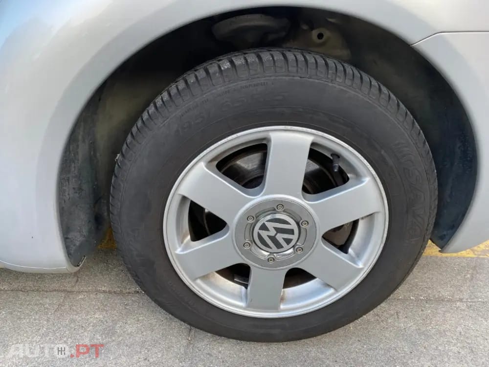 Volkswagen New Beetle 1.6