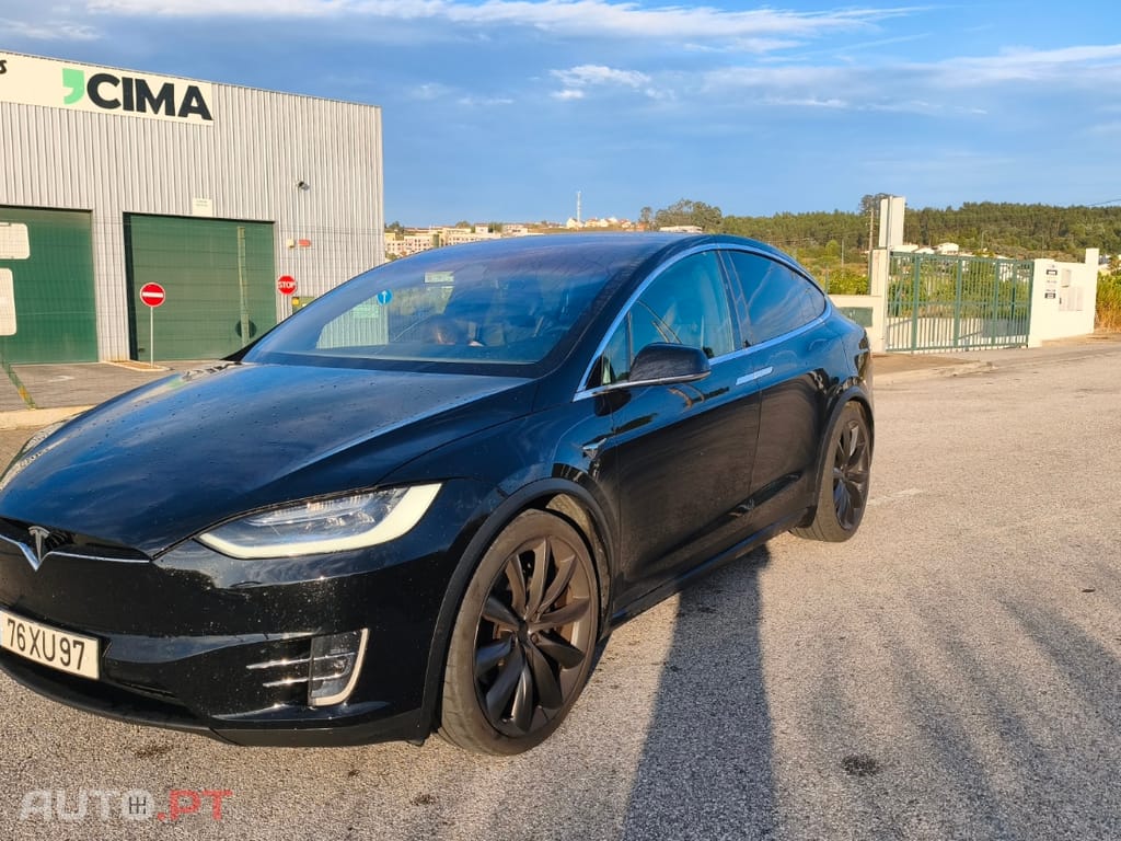 Tesla Model X 100D