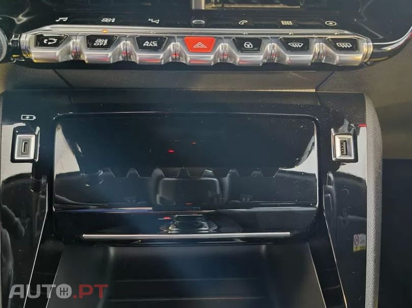 Peugeot E-208 50 kWh GT