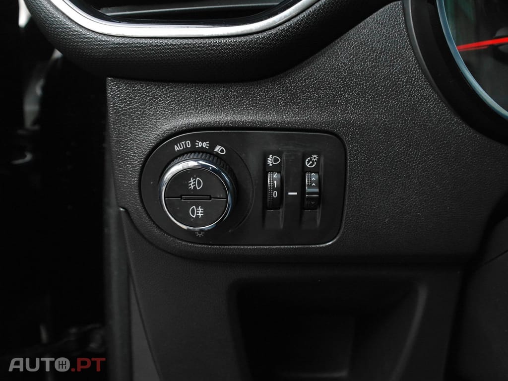 Opel Crossland 1.2 T Edition