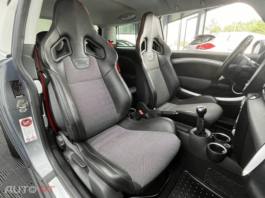 MINI Cooper Cooper S