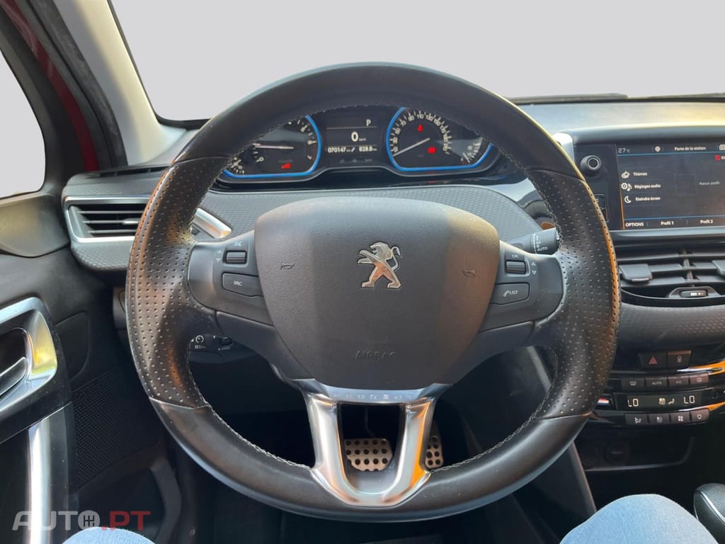 Peugeot 2008  1.2 PureTech Crossway