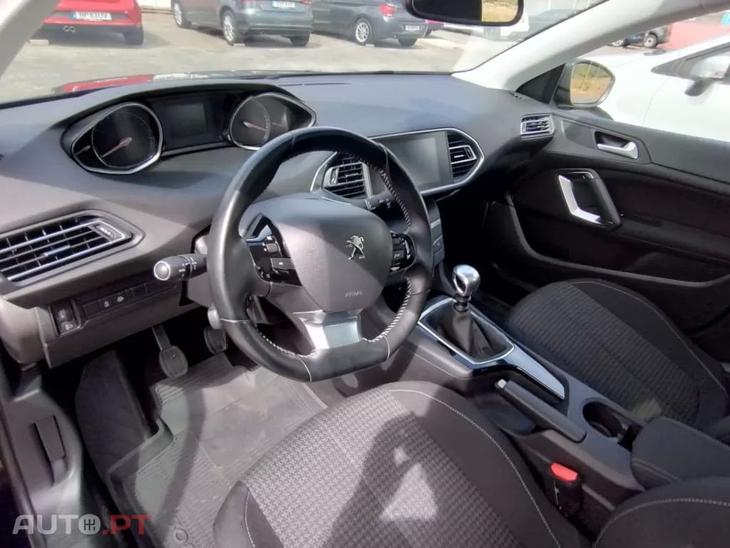 Peugeot 308 SW BlueHDi 120 Stop & Start Active