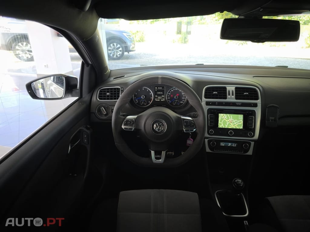 Volkswagen Polo 2.0 TSI R WRC