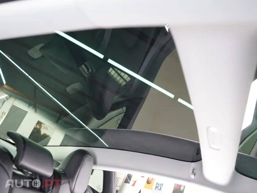 Tesla Model 3 Standard Range Plus RWD