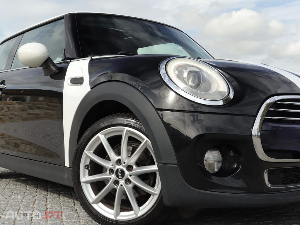 MINI Cooper Cooper D