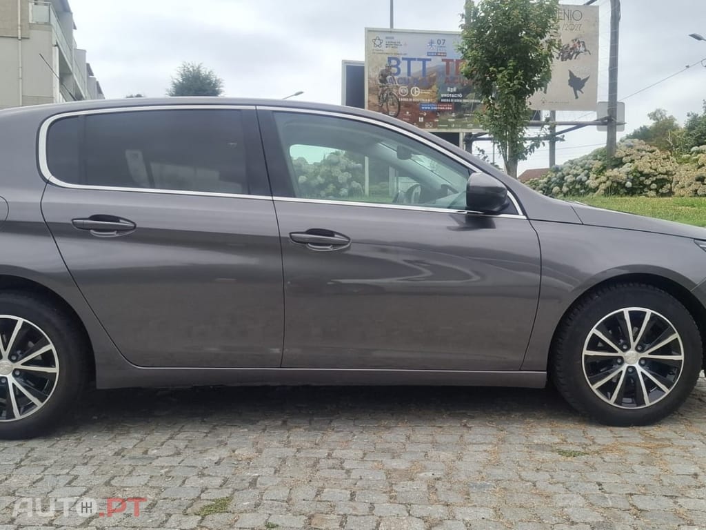 Peugeot 308 PureTech 110 Stop & Start Allure