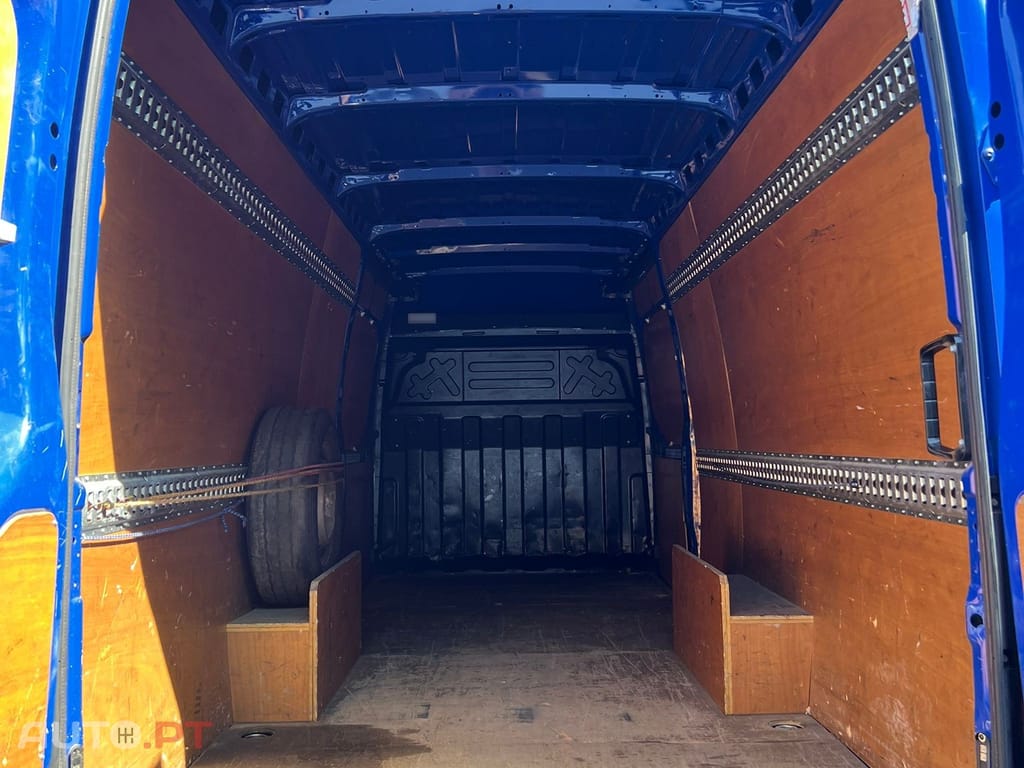 Iveco Daily 2.3 35C16 3000 CD