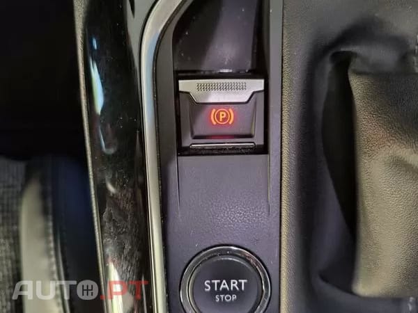 Peugeot 3008  Puretech 130 Stop Start Gpf Allure Pack