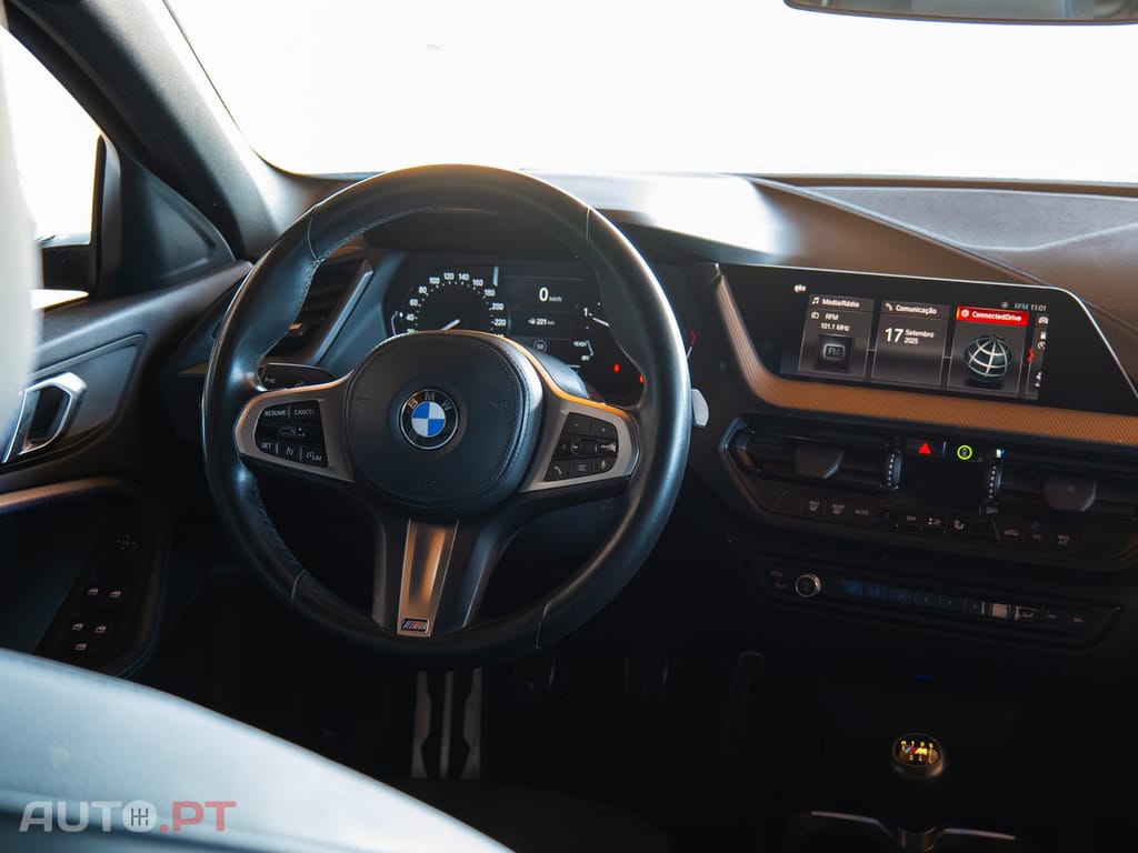 BMW 116 d Pack Desportivo M