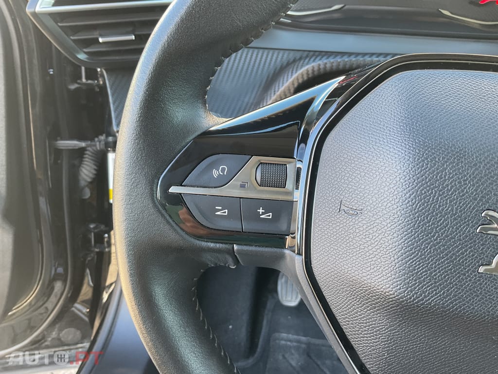 Peugeot 2008 1.5 BlueHDi Active Pack
