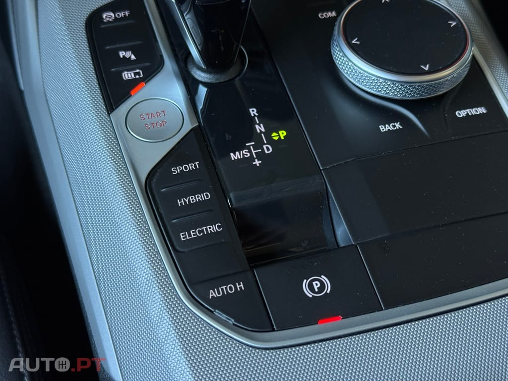BMW 330 e Touring Auto