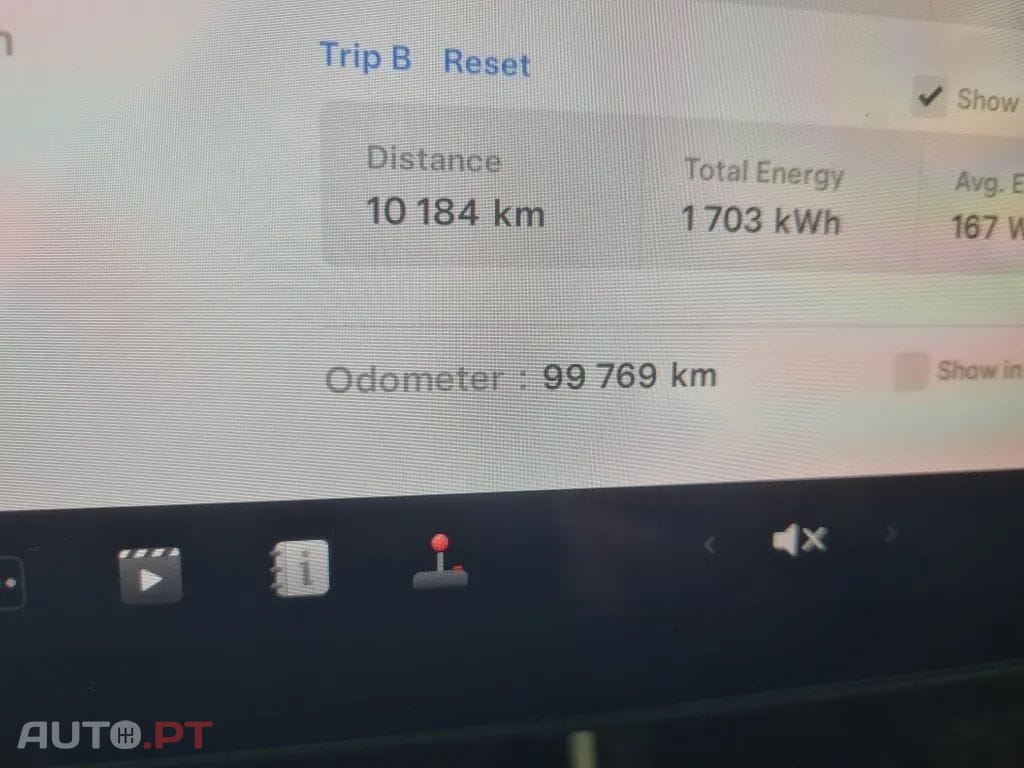 Tesla Model 3 Long-Range RWD