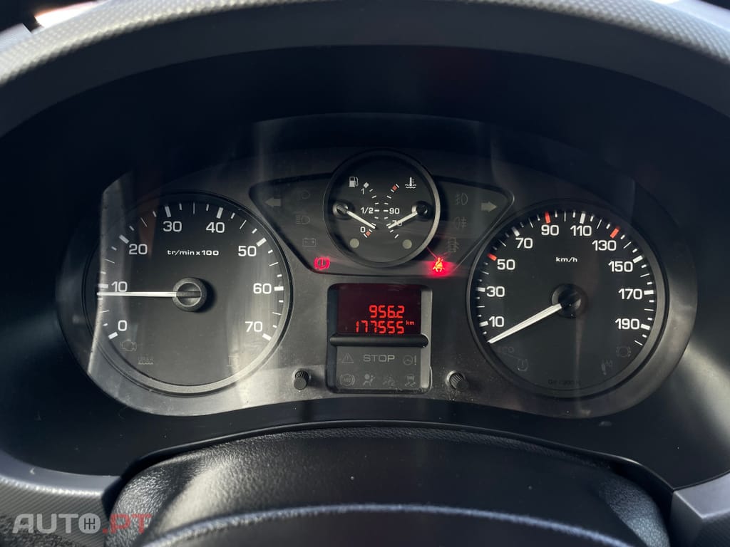 Peugeot Partner 1.6 BlueHDi L1 Premium 3L