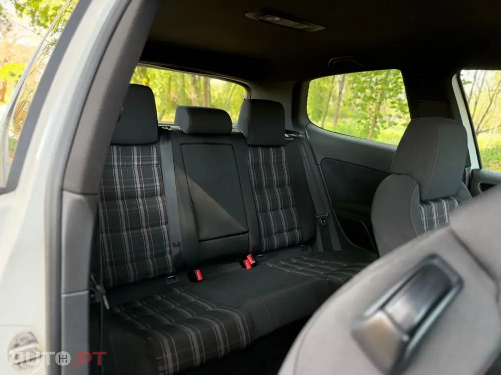 Volkswagen Golf 2.0 TSi GTI