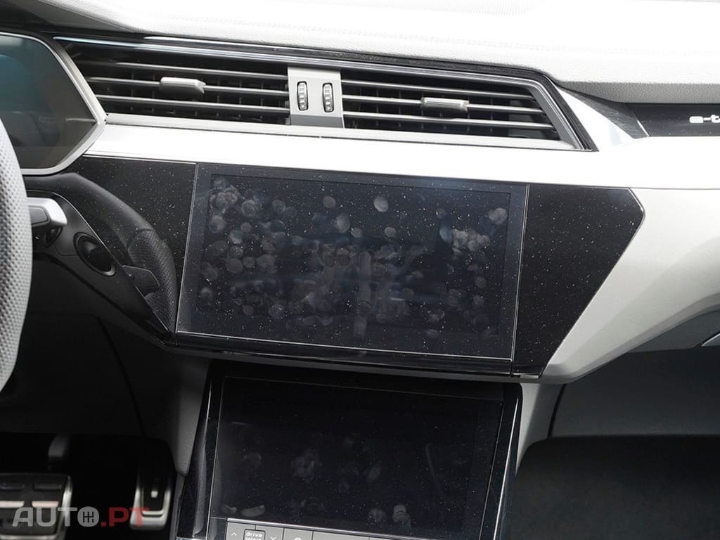 Audi Q8 E-Tron Sb 50 Quattro S Line I.V.A DEDUTÍVEL