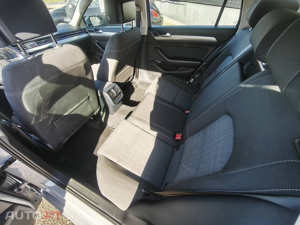 Volkswagen Passat 2.0 TDI Business DSG
