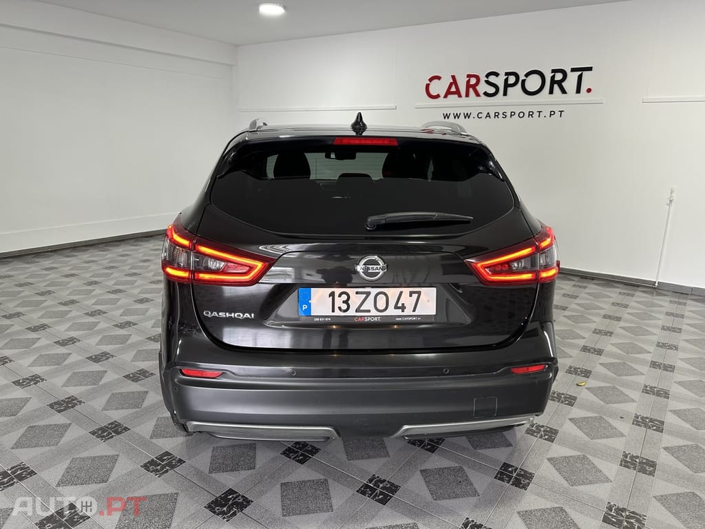 Nissan Qashqai 1.3 DIG-T N-Connecta J18