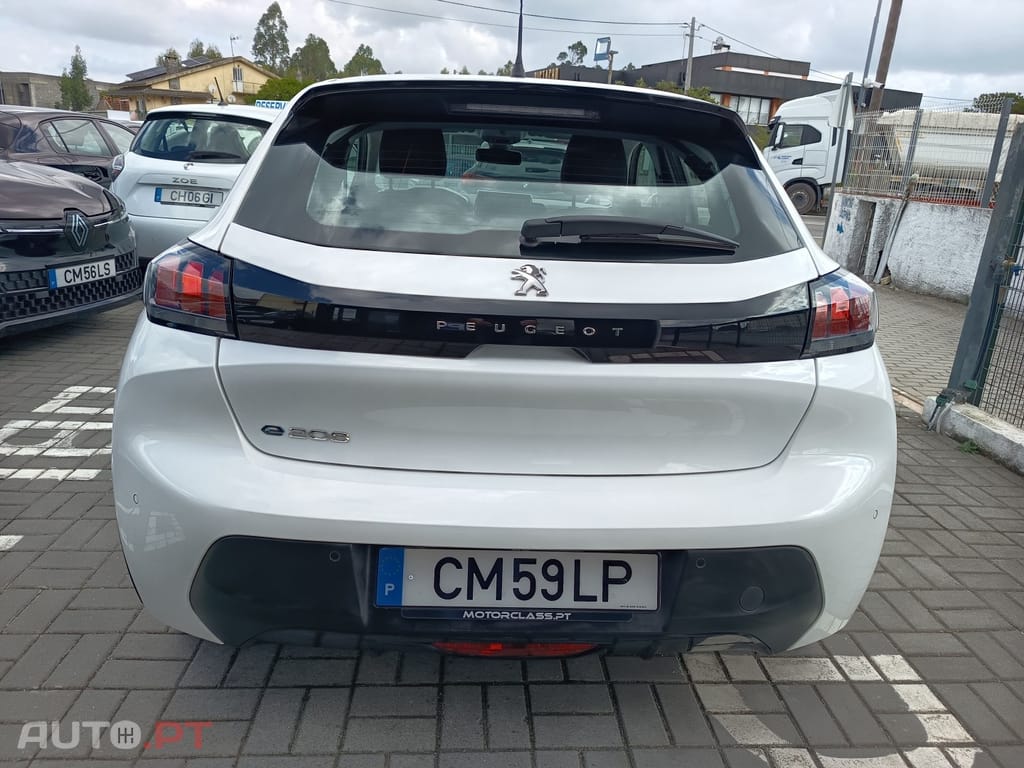 Peugeot E-208 50 kWh Active Pack