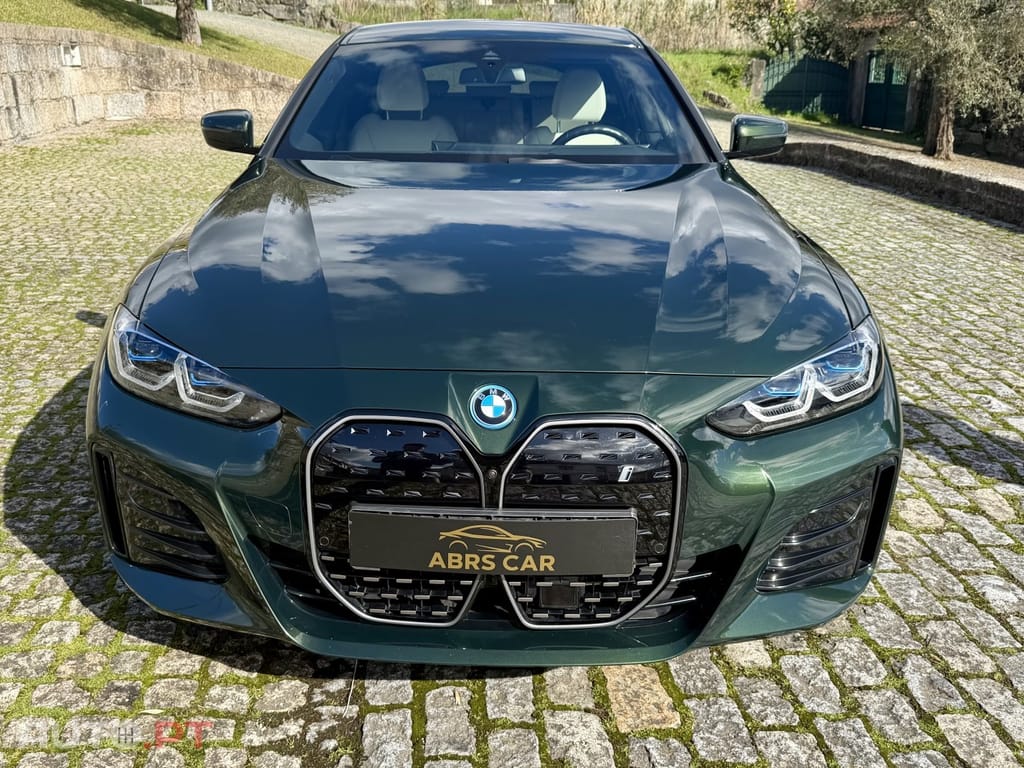BMW i4 eDrive35 Edição Desportiva M
