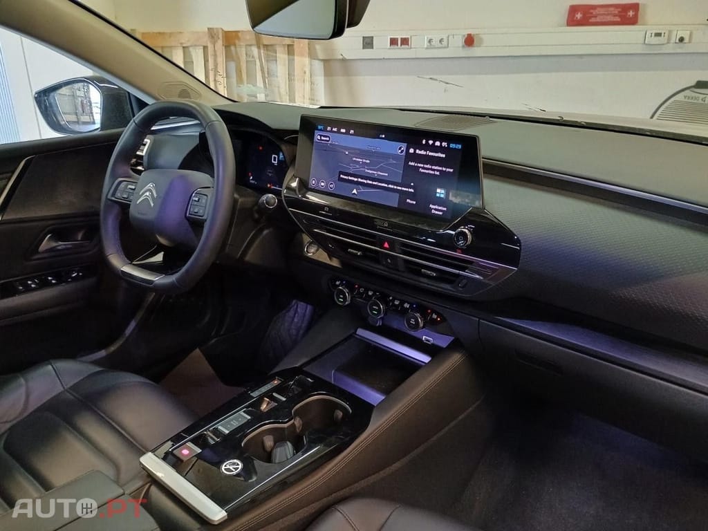 Citroen C5 X 1.2 PureTech Shine EAT8