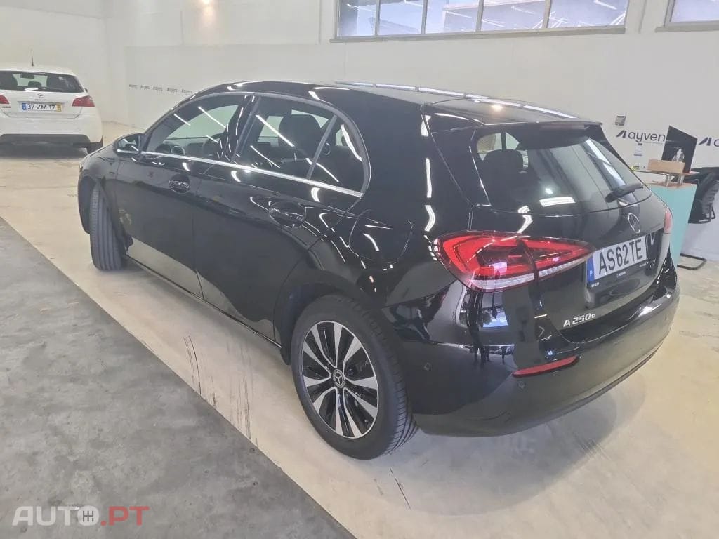 Mercedes-Benz A 250 e Style Plus