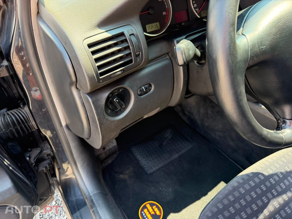 Volkswagen Passat 1.9 TDi Confortline Tip