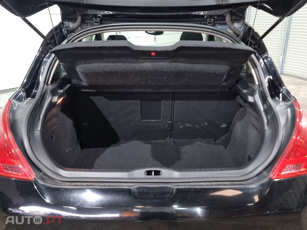 Peugeot 308 1.6 HDi Executive CVM6