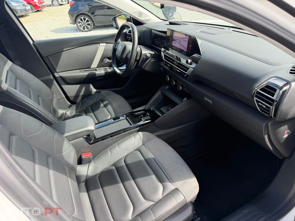 Citroen C4 1.2 PureTech Feel Pack EAT8