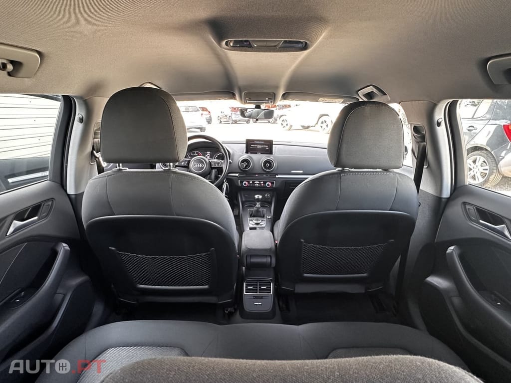 Audi A3 Sportback 30 TDI S-line