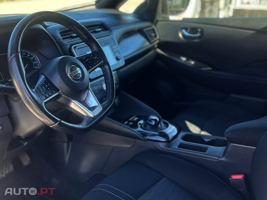 Nissan Leaf 40kwh Acenta