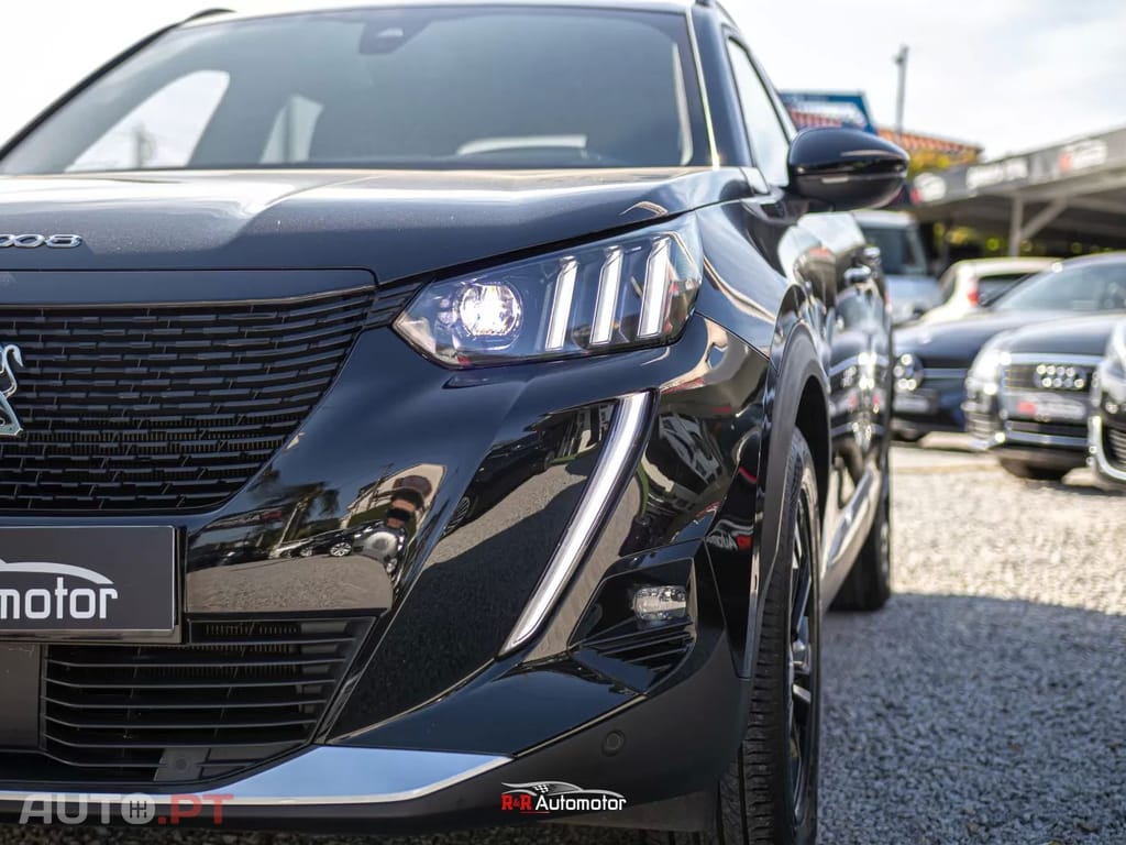 Peugeot E-2008 50 kWh GT