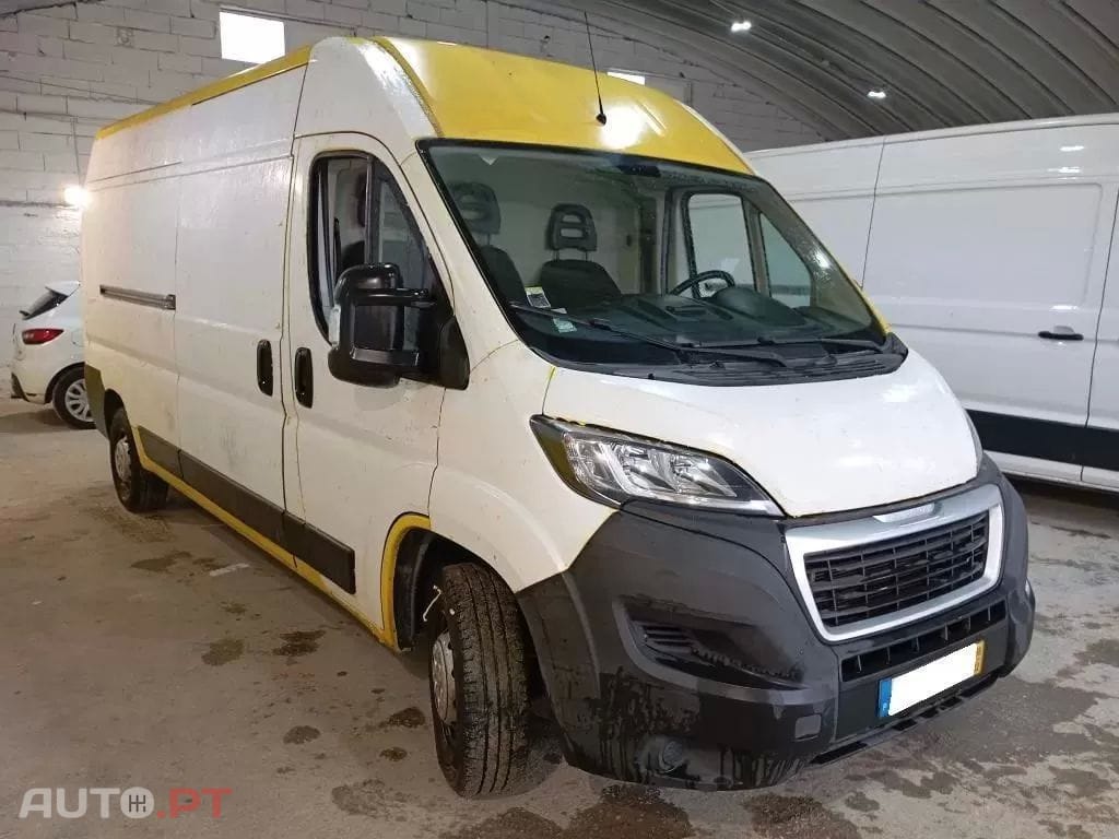 Peugeot Boxer  2.0 BlueHDi 333 L3H2 Premium