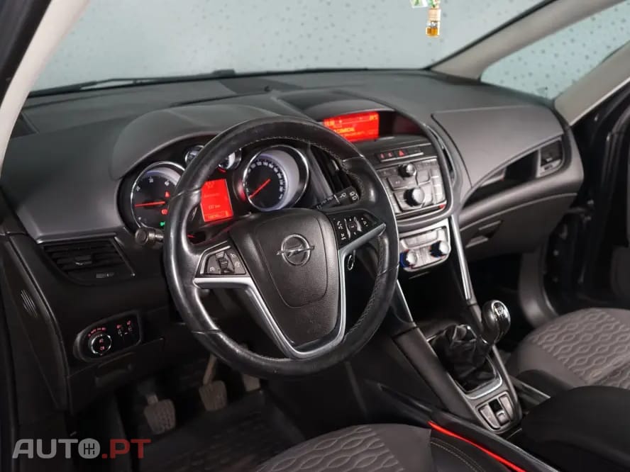 Opel Zafira 2.0 CDTI Cosmo
