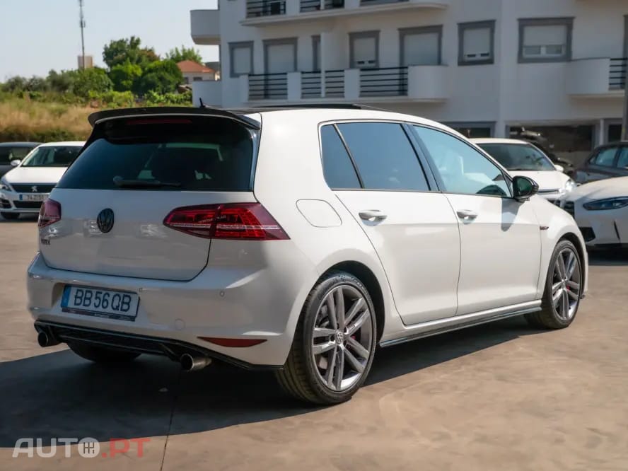 Volkswagen Golf 2.0 TSi GTi DSG Performance