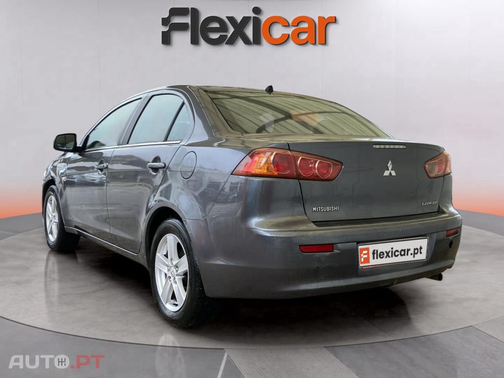 Mitsubishi Lancer 1.5 Invite