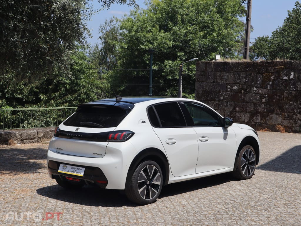Peugeot E-208 50 kWh GT Line