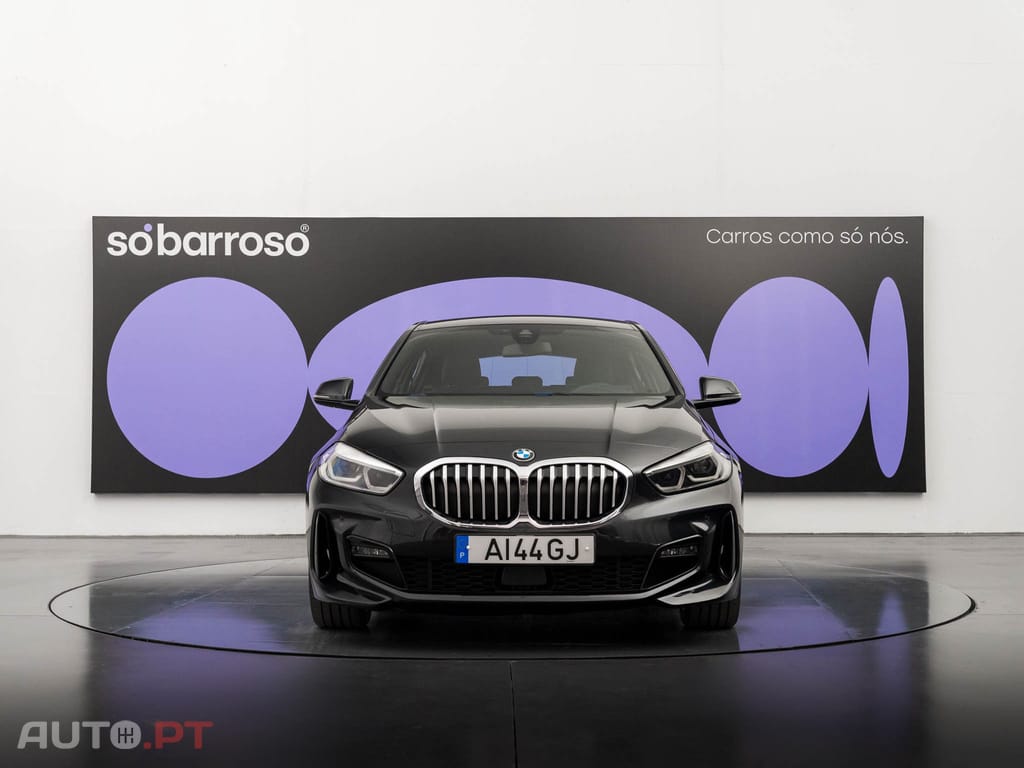 BMW 118 i Pack Desportivo M Auto