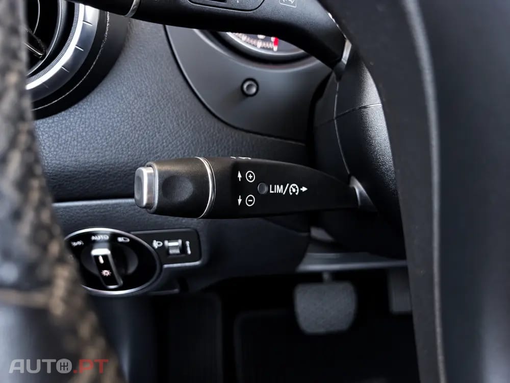 Mercedes-Benz CLA 180 d 7G-DCT