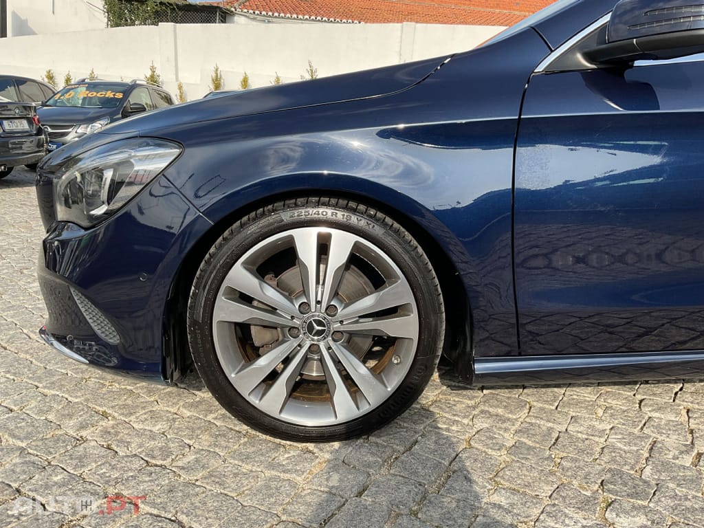 Mercedes-Benz CLA 180 d Urban