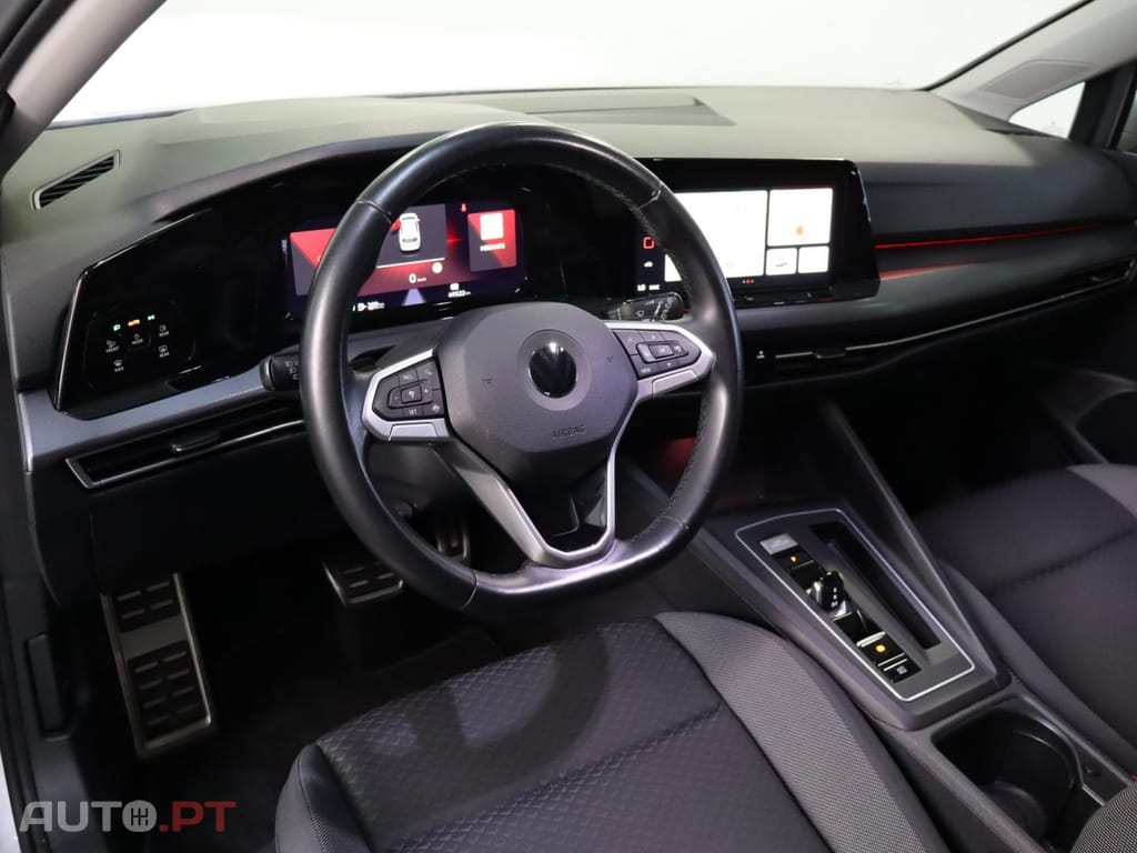 Volkswagen Golf 1.5 eTSI Active DSG