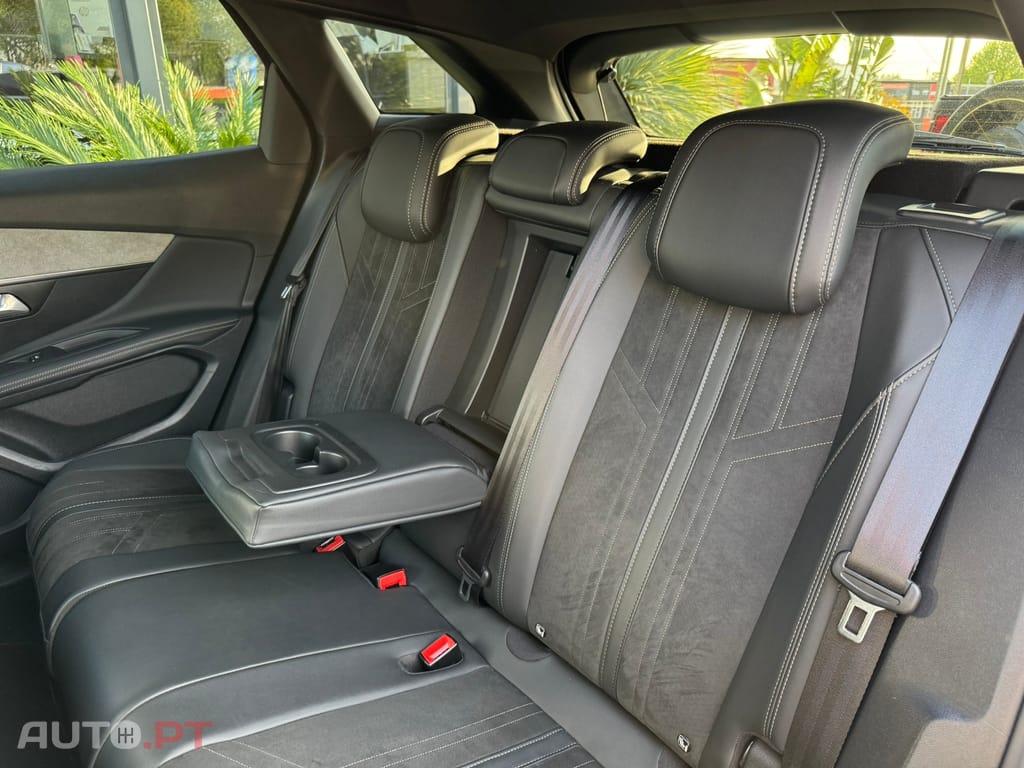 Peugeot 3008 1.5 BlueHDi GT EAT8