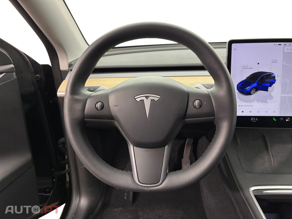 Tesla Model Y Standard RWD