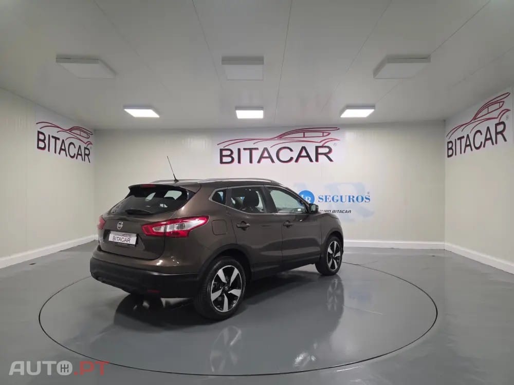 Nissan Qashqai 1.5 dCi N-Connecta Led