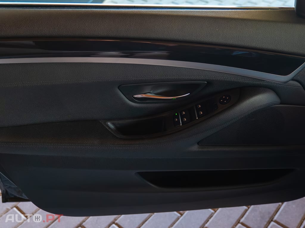 BMW 520 d Exclusive Auto 129g