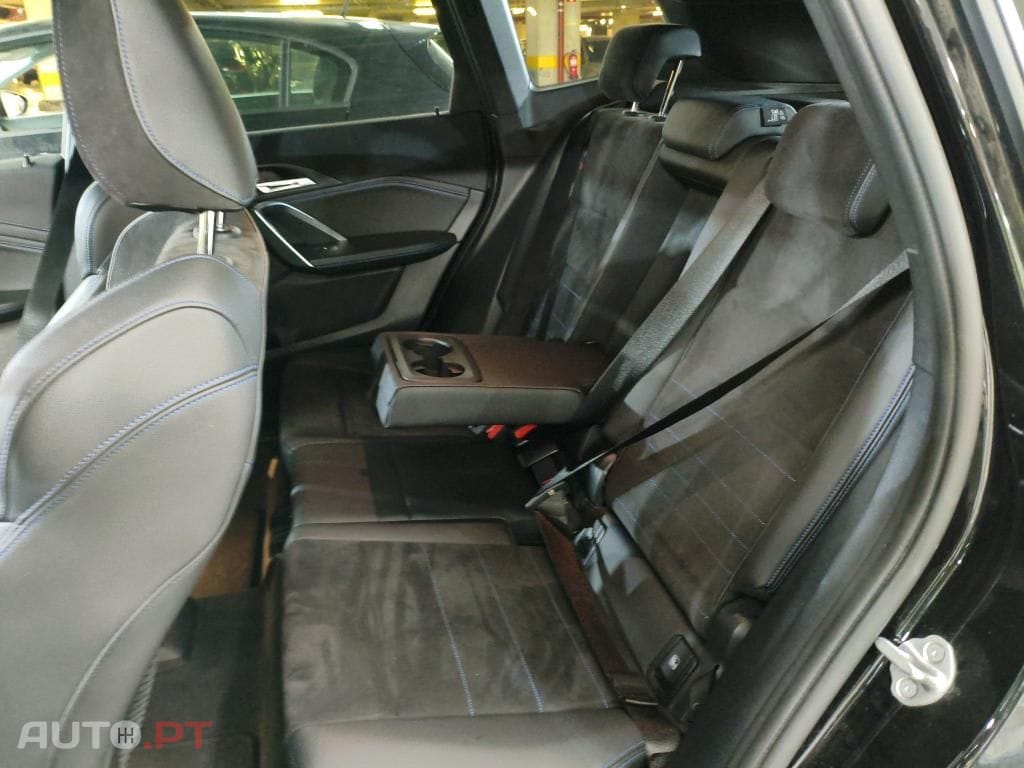 BMW X1 sDrive18d Pack Desportivo M