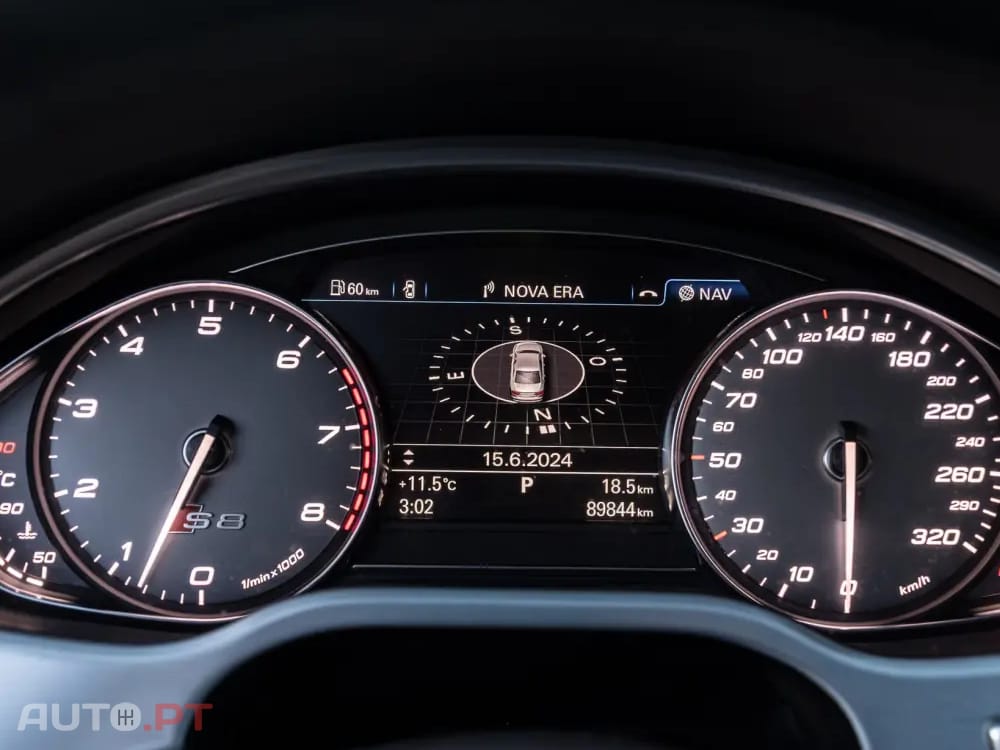 Audi S8 Standard