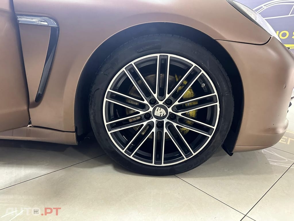 Porsche Panamera Platinum Edition