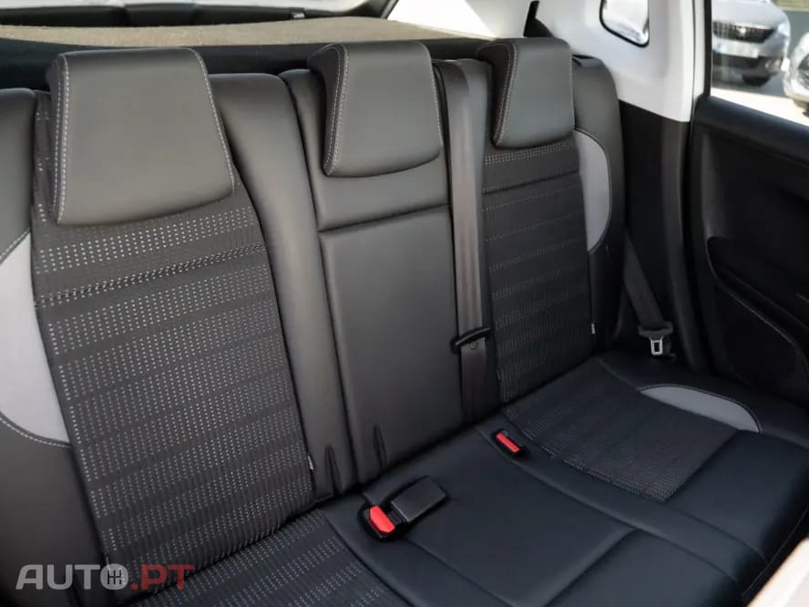 Peugeot 2008 1.6 BlueHDi Allure